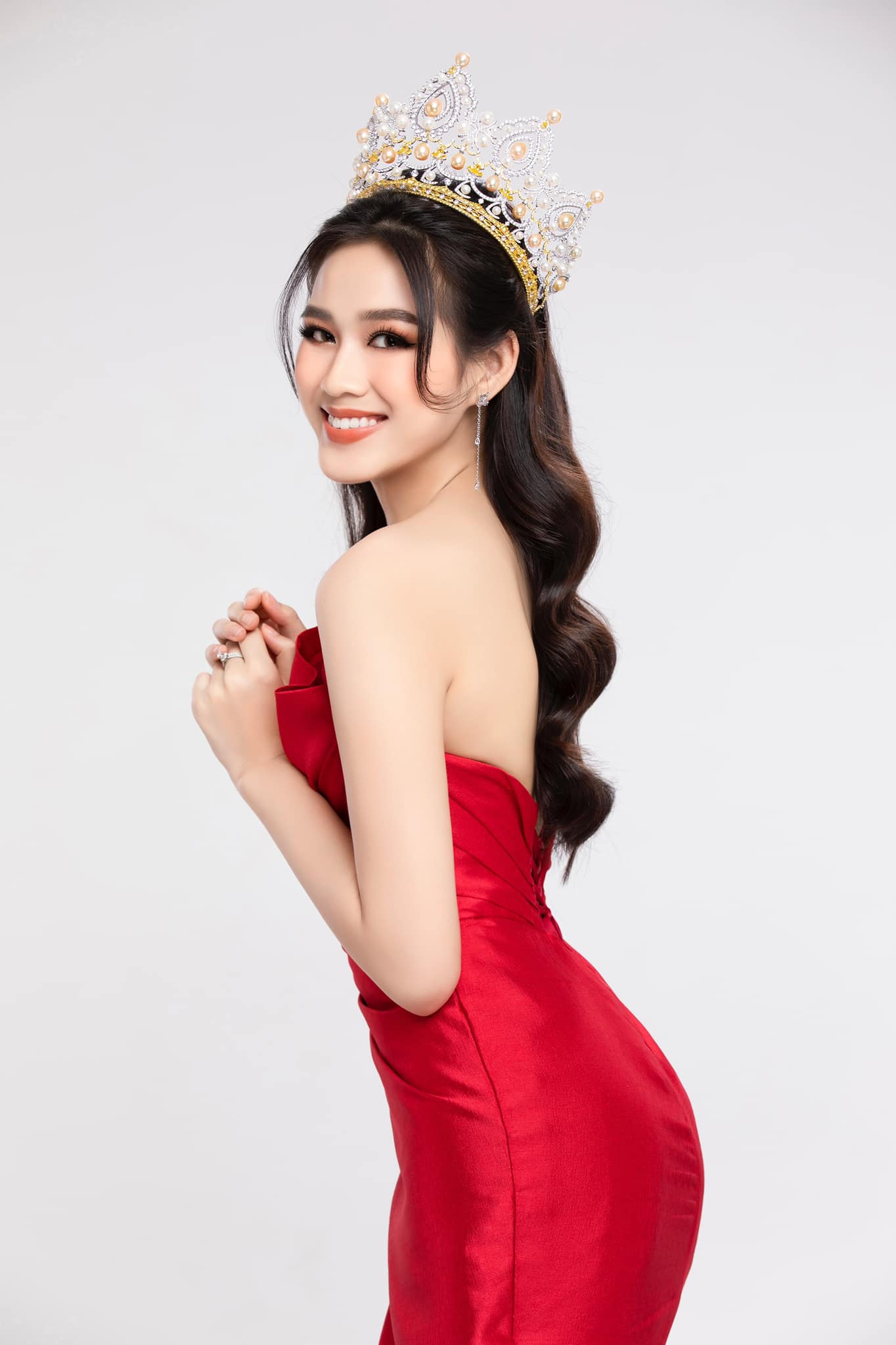 Tuyên bố có thể đoạt Á hậu Thế giới, Đỗ Thị Hà gây tranh cãi - Ảnh 7.