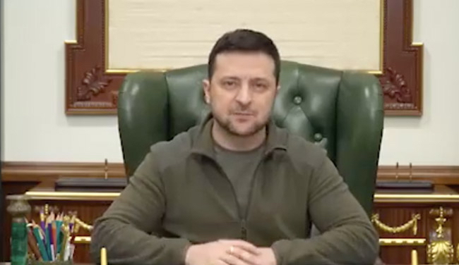 Tuyên bố "không trốn, không sợ", tổng thống Ukraine công khai vị trí