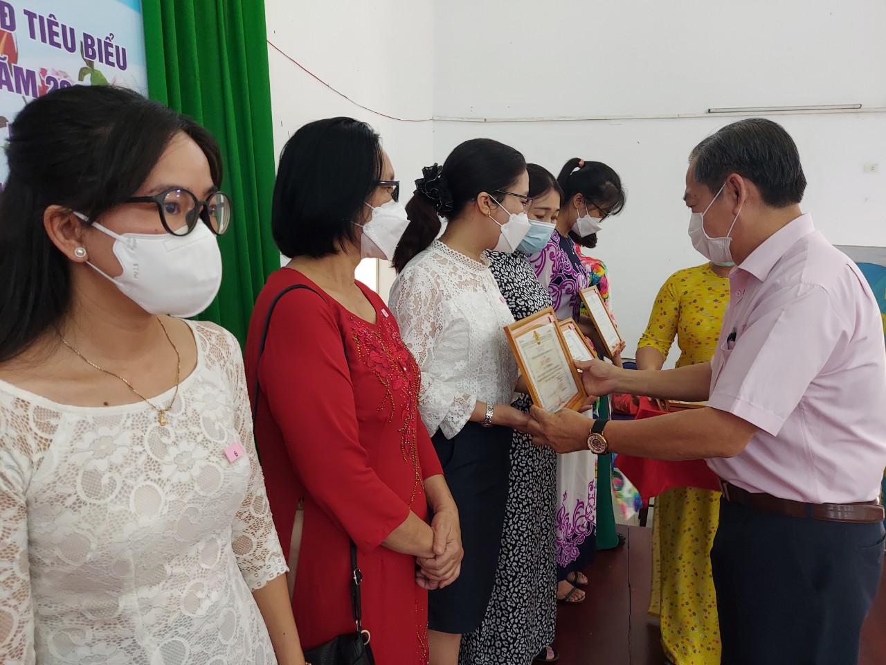 S&ocirc;i nổi c&aacute;c hoạt động ch&agrave;o mừng ng&agrave;y Quốc tế Phụ nữ 8-3 - Ảnh 1.