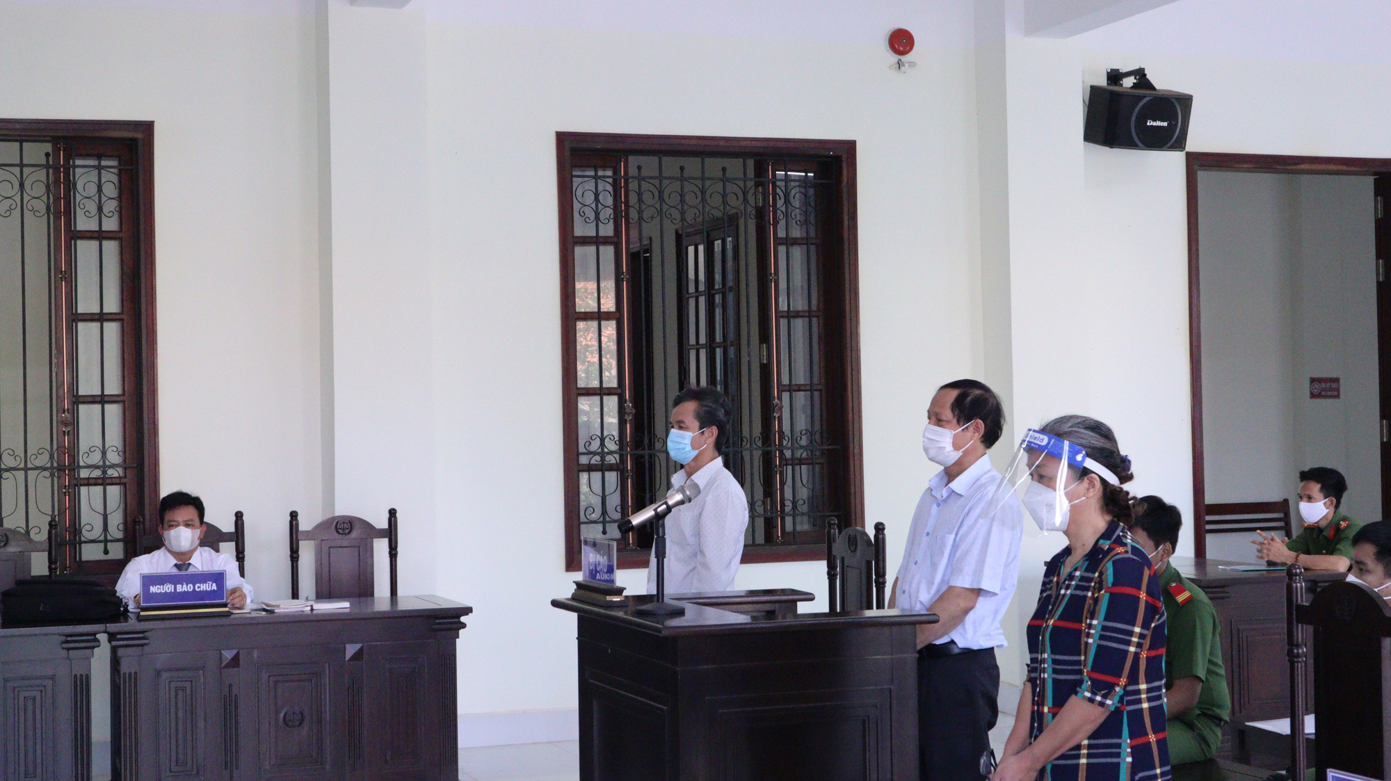 Kế toán trưởng "qua mặt" 2 đời giám đốc Trung tâm Giáo dục thường xuyên tỉnh Bình Phước