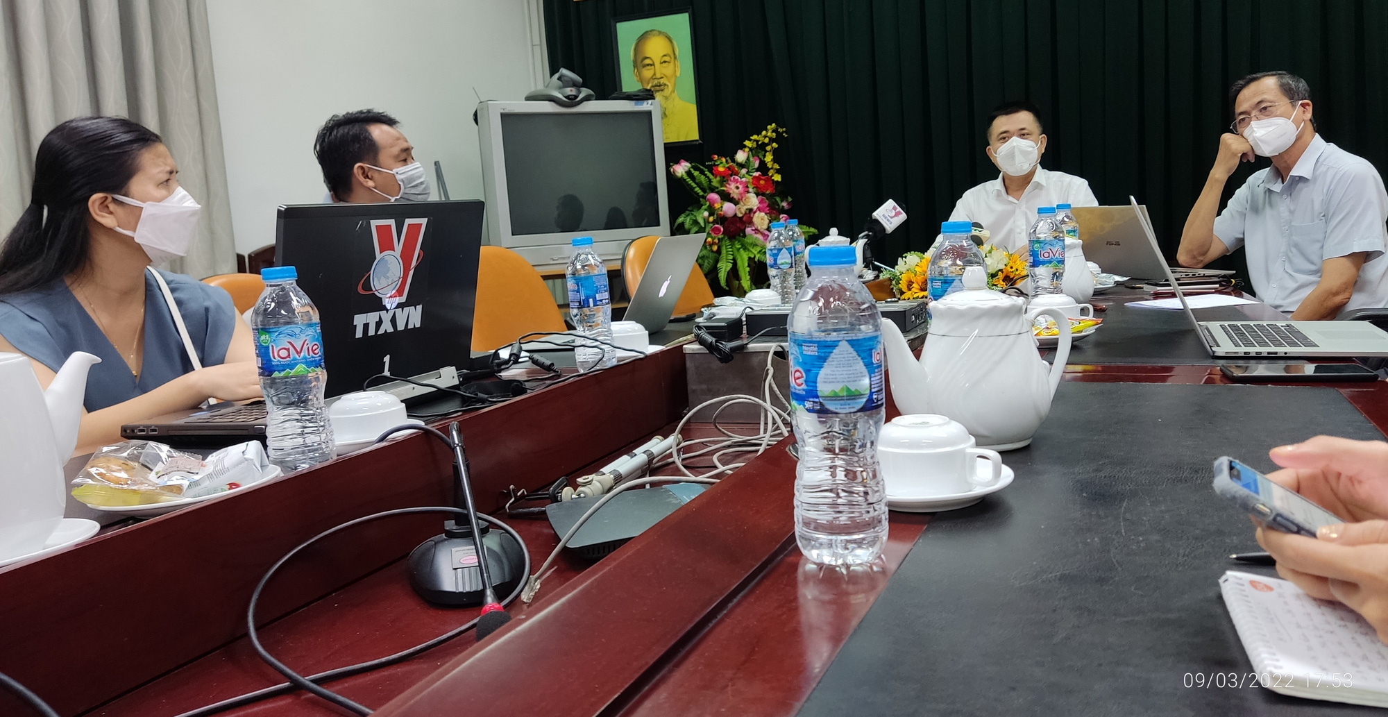 Vinacas th&ocirc;ng tin chi tiết vụ 100 container điều xuất sang &Yacute; bị mất quyền kiểm so&aacute;t - Ảnh 1.