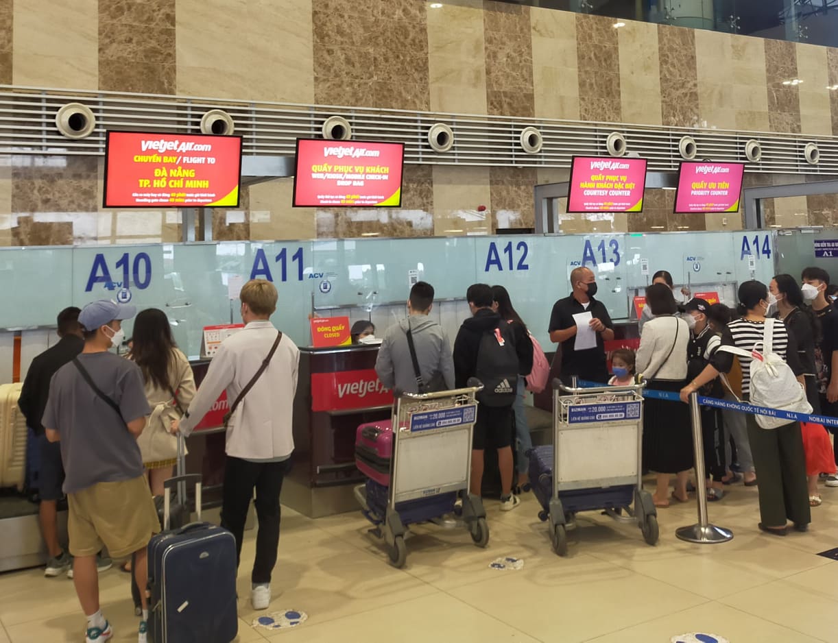 Vietjet báo lãi 100 tỉ đồng năm 2021 - Ảnh 1.