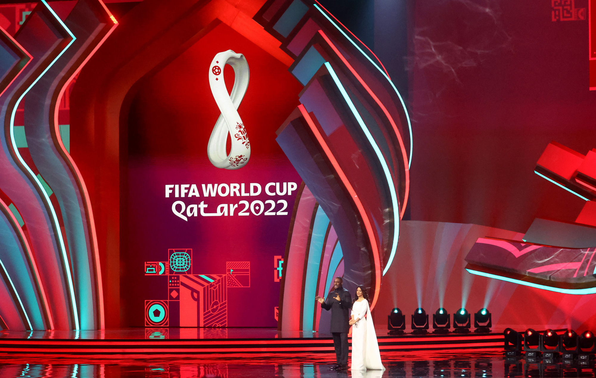 Bốc thăm World Cup 2022: Tuyển Anh dễ thở, Cavani chờ đối đầu Ronaldo - Ảnh 1.