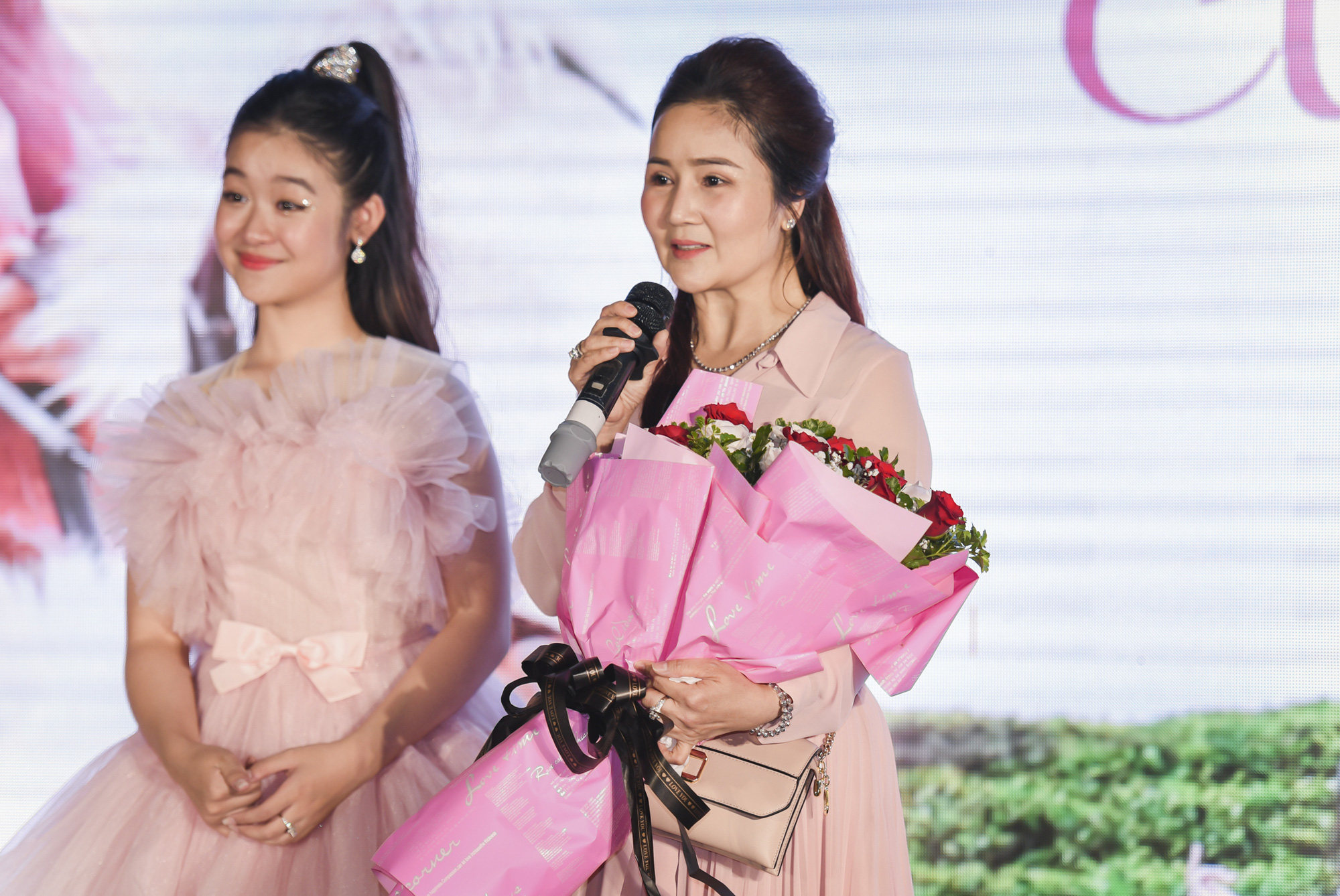 Ca sĩ Bảo Ngọc tậu nh&agrave; tiền tỉ khi 13 tuổi - Ảnh 2.