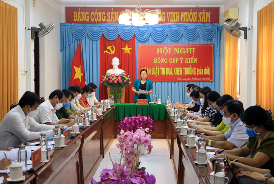 Khen thưởng phải kịp thời