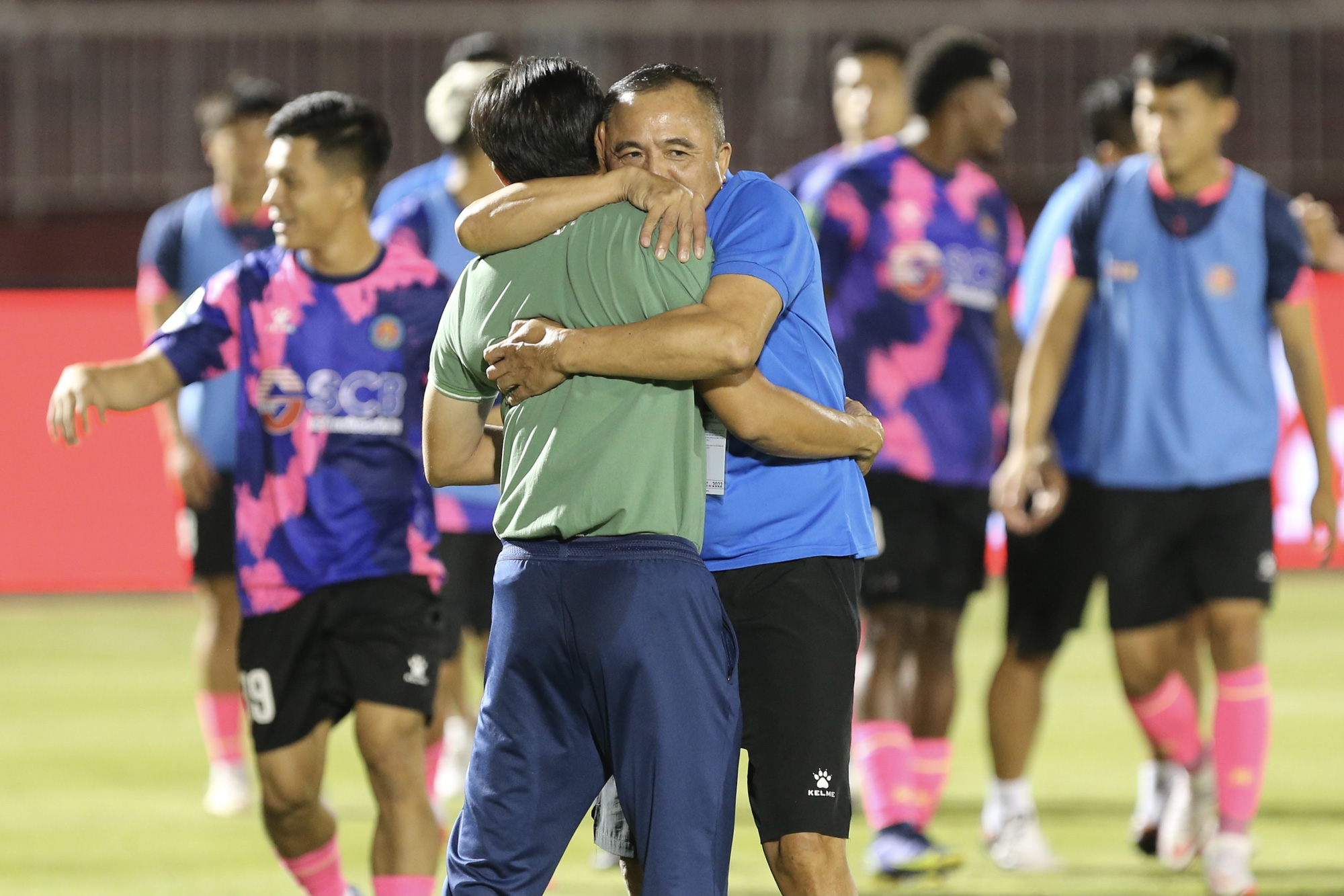 Cầu thủ Sài Gòn FC hạnh phúc vỡ oà khi lọt vào tứ kết Cúp Quốc gia - Ảnh 9.