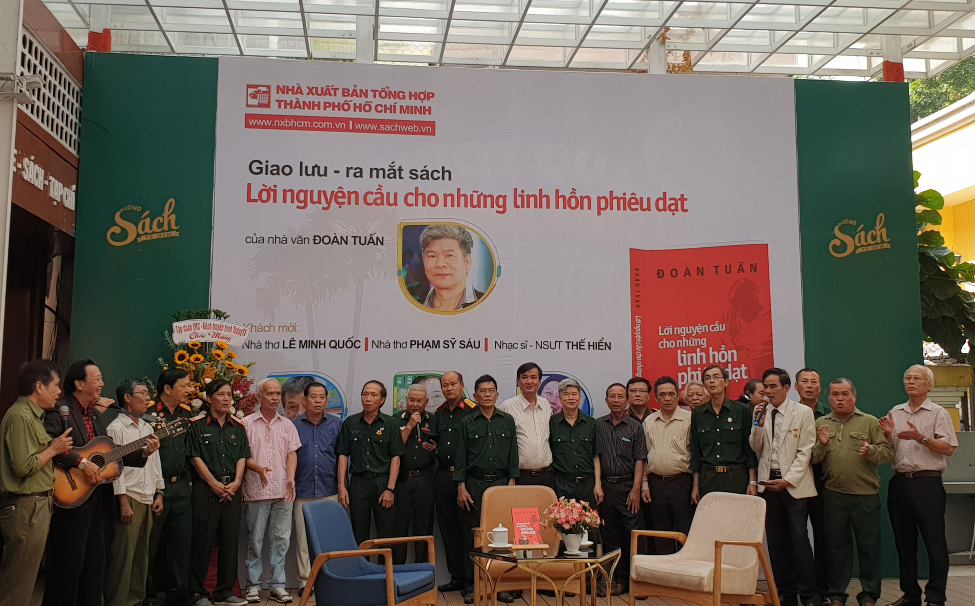 Cuộc hội ngộ của đồng đội chiến trường K tại đường sách TP HCM