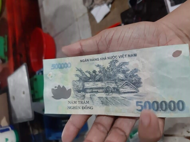 Phá đường dây tiêu thụ, tàng trữ tiền giả rất lớn tại Bến Tre