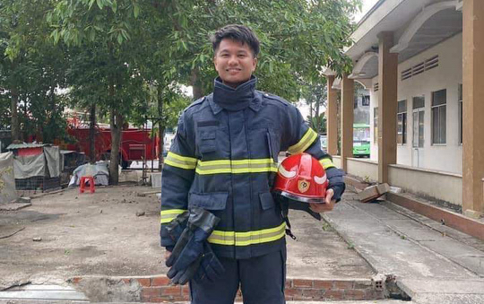 Ngo&agrave;i c&aacute;n bộ c&ocirc;ng an, c&ograve;n c&oacute; 5 người cứu gi&uacute;p nạn nh&acirc;n đuối nước ở BR-VT  - Ảnh 3.
