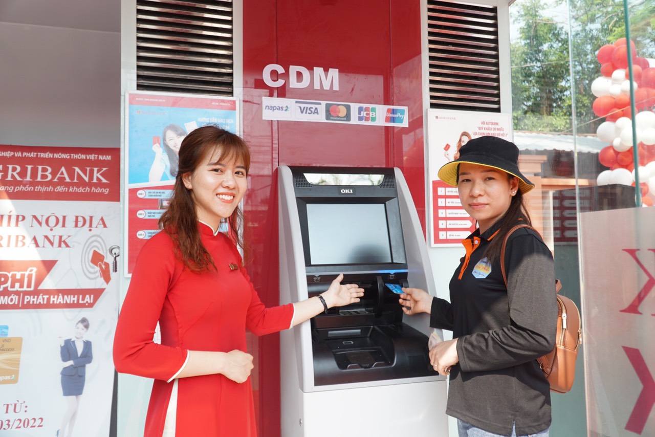 Agribank Ph&uacute; Quốc khai trương th&ecirc;m m&aacute;y gửi, r&uacute;t tiền tự động tại G&agrave;nh Dầu - Ảnh 2.