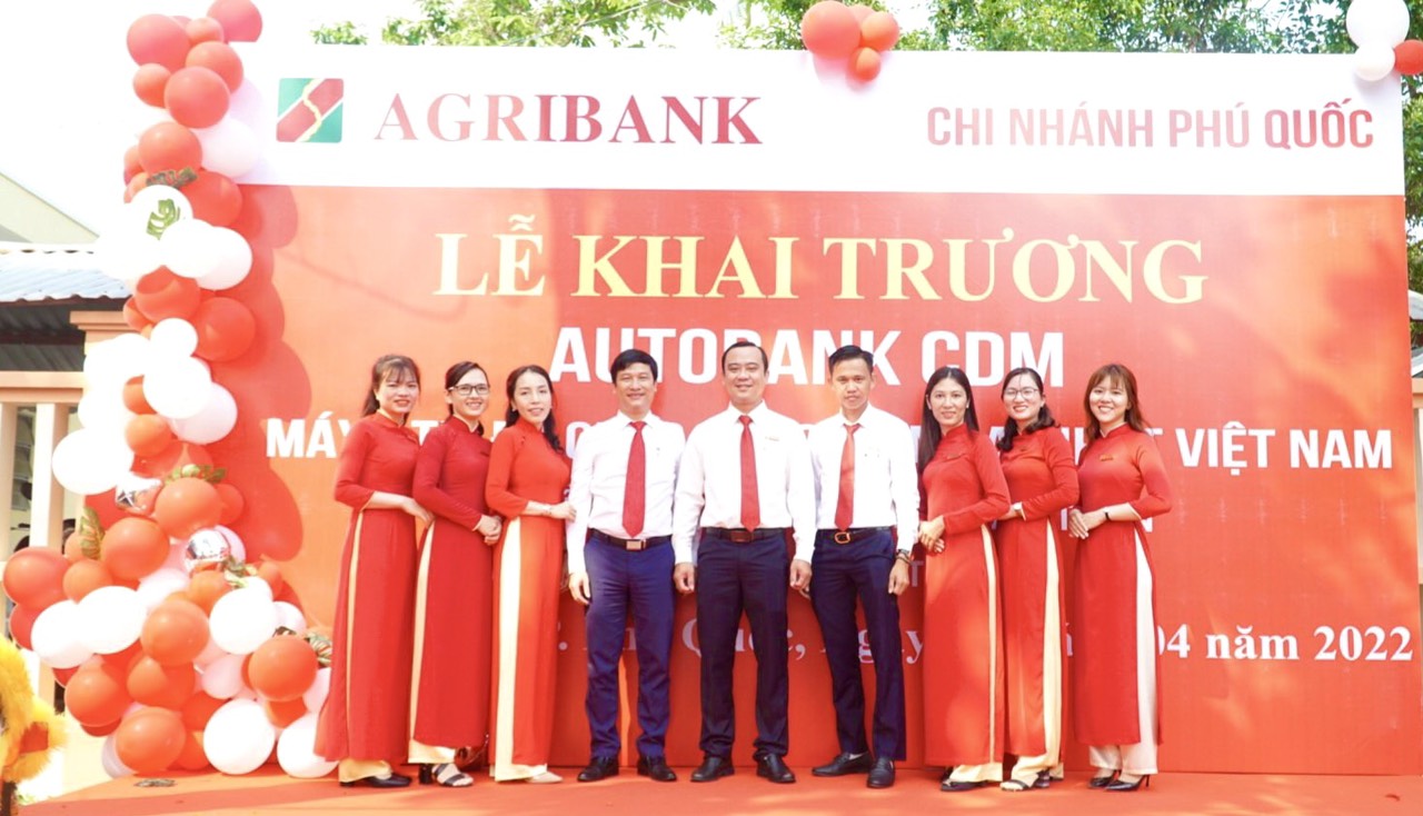 Agribank Ph&uacute; Quốc khai trương th&ecirc;m m&aacute;y gửi, r&uacute;t tiền tự động tại G&agrave;nh Dầu - Ảnh 4.