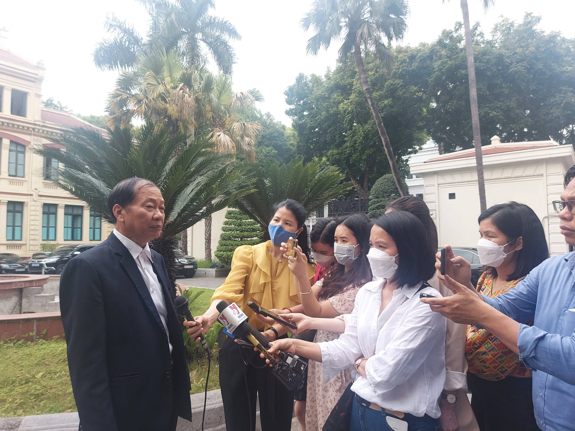 Các bên nói gì về kết quả tăng lương tối thiểu vùng 6% từ ngày 1-7-2022? - Ảnh 3.