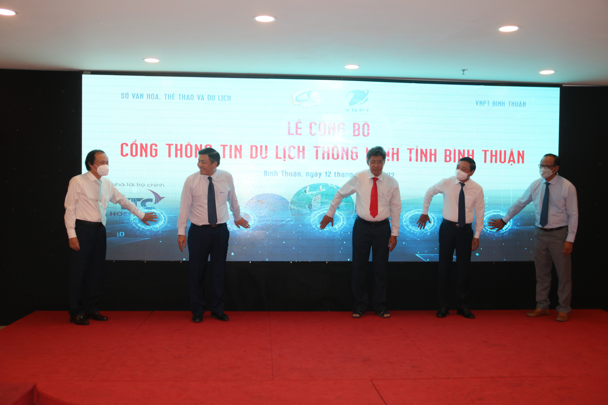 Bình Thuận khai trương Cổng thông tin du lịch thông minh - Ảnh 4.