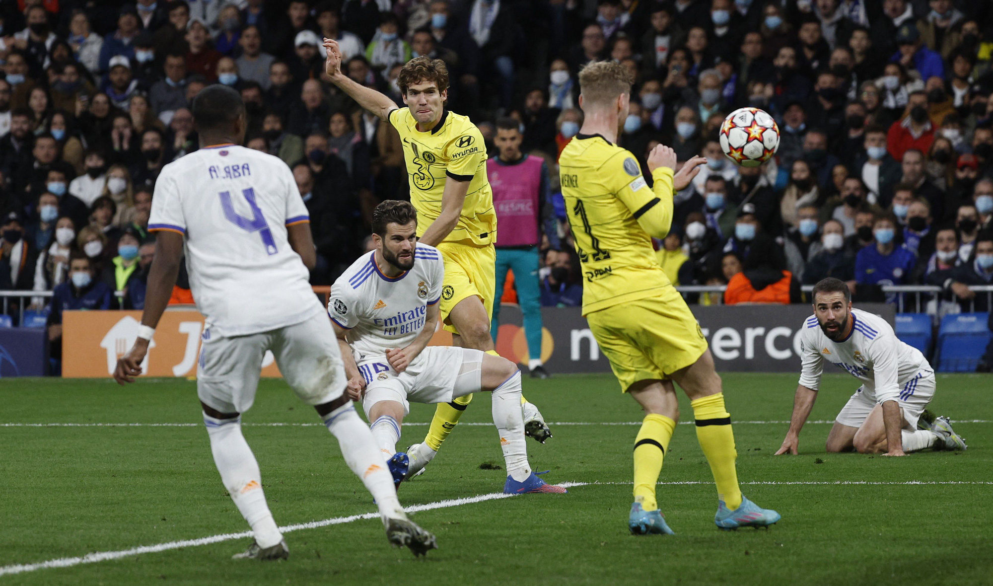 Thua nghẹt thở Chelsea sân nhà, Real Madrid vào bán kết Champions League - Ảnh 2.