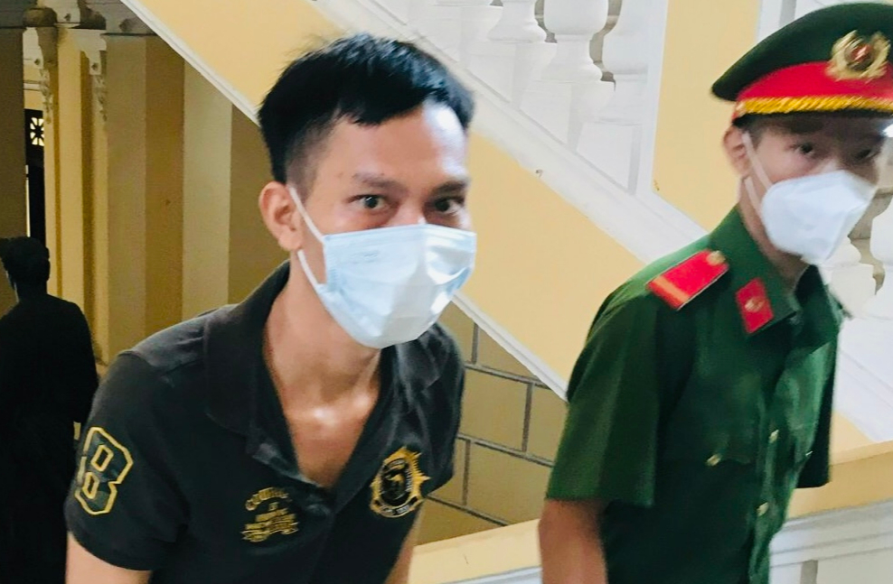 Cựu lãnh đạo Công an phường 6, quận 6 thừa nhận nhận 30 triệu đồng