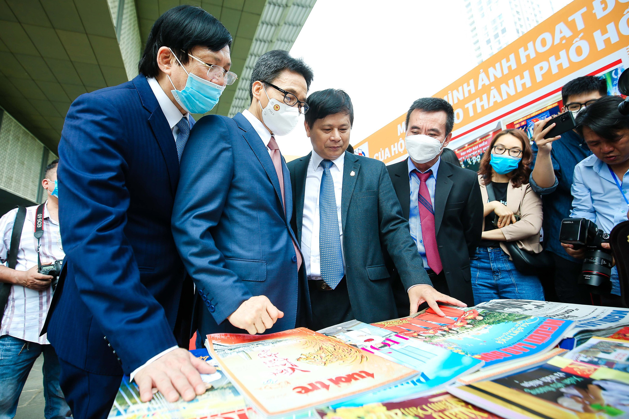 Khai mạc Hội b&aacute;o to&agrave;n quốc năm 2022 - Ảnh 9.