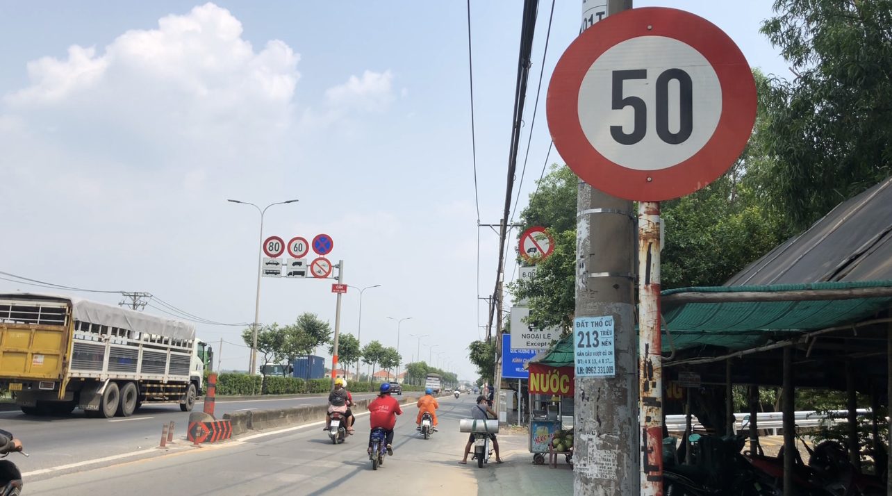 Bị bắn tốc độ trên Quốc lộ 22, người vi phạm nói "Không thấy biển báo"