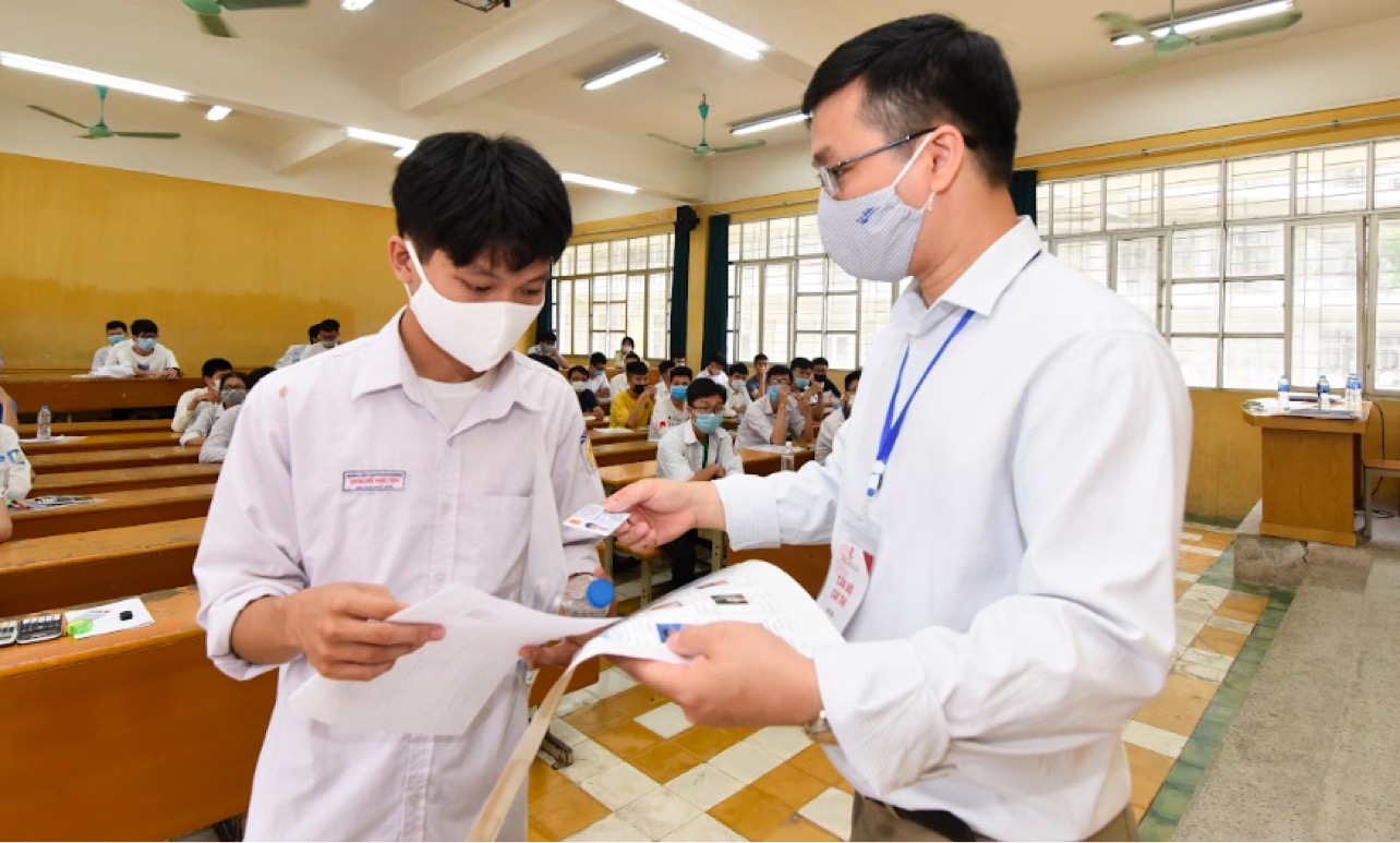 Bài thi riêng vào trường công an
