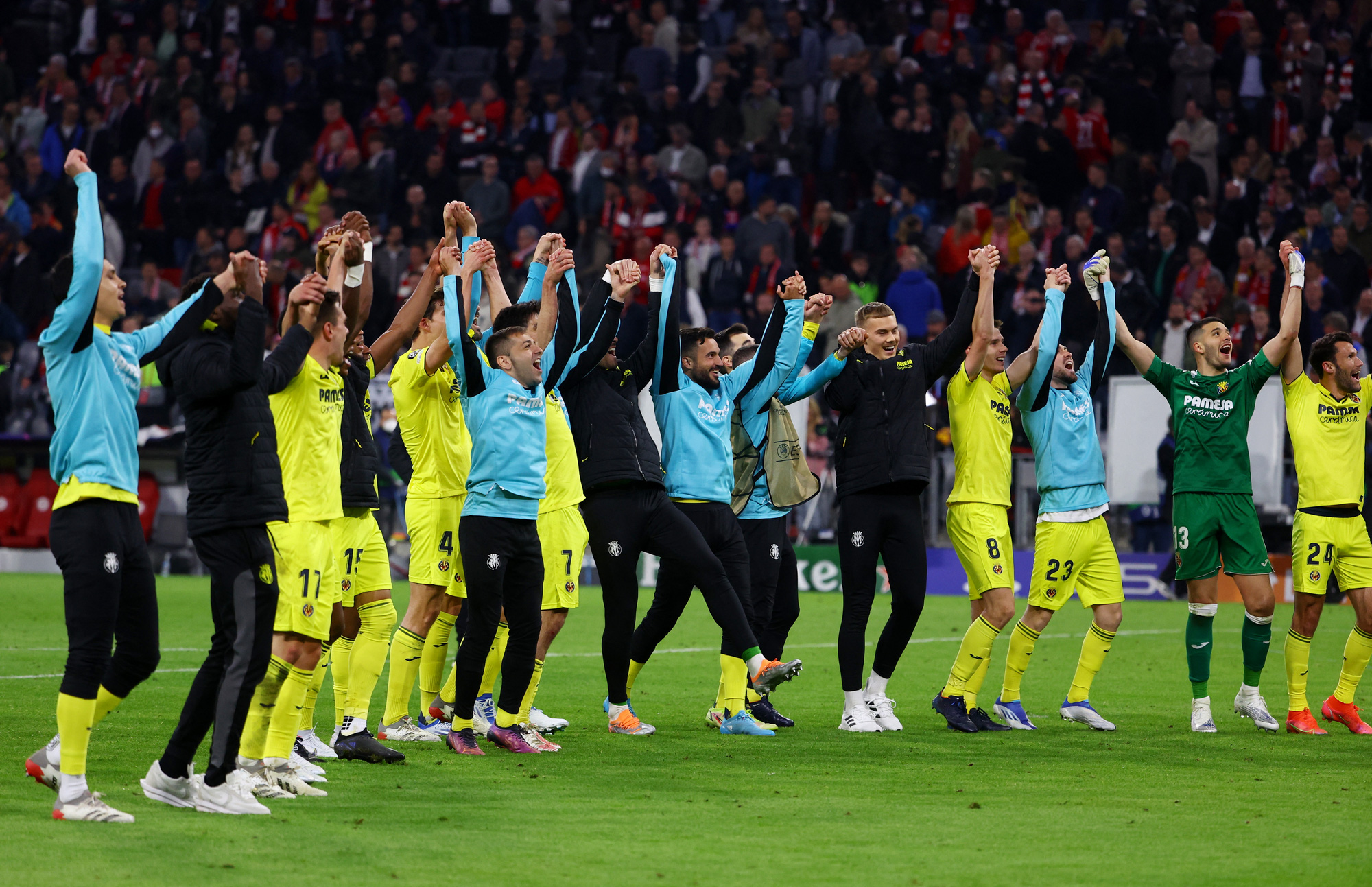 Địa chấn tứ kết Champions League, Villarreal quật ng&atilde; Bayern Munich - Ảnh 8.
