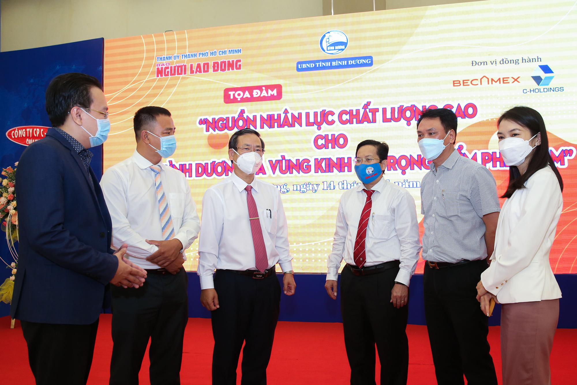 TỌA Đ&Agrave;M VỀ N&Acirc;NG CAO CHẤT LƯỢNG NGUỒN NH&Acirc;N LỰC: Chất lượng nh&acirc;n lực quyết định th&agrave;nh c&ocirc;ng - Ảnh 1.