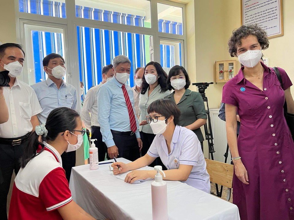 Phát động chiến dịch tiêm vắc-xin Covid-19 cho trẻ từ 5 - 12 tuổi
