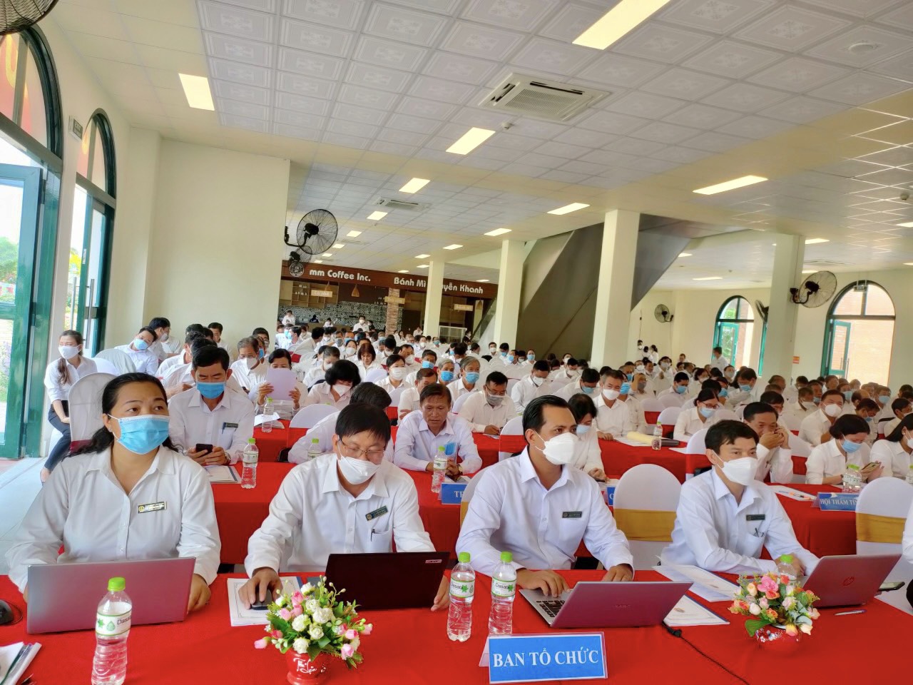 Cáp treo Núi Sam ký kết nhiều hợp đồng tổ chức sự kiện - Ảnh 1.