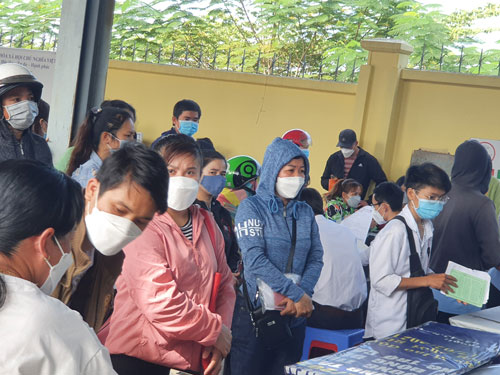 Cân nhắc kỹ khi rút BHXH một lần