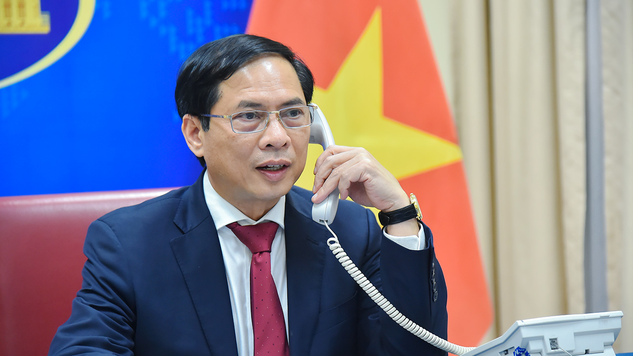 Bộ trưởng Ngoại giao Việt Nam - Trung Quốc trao đổi cởi mở v&agrave; thẳng thắn về vấn đề tr&ecirc;n biển - Ảnh 1.