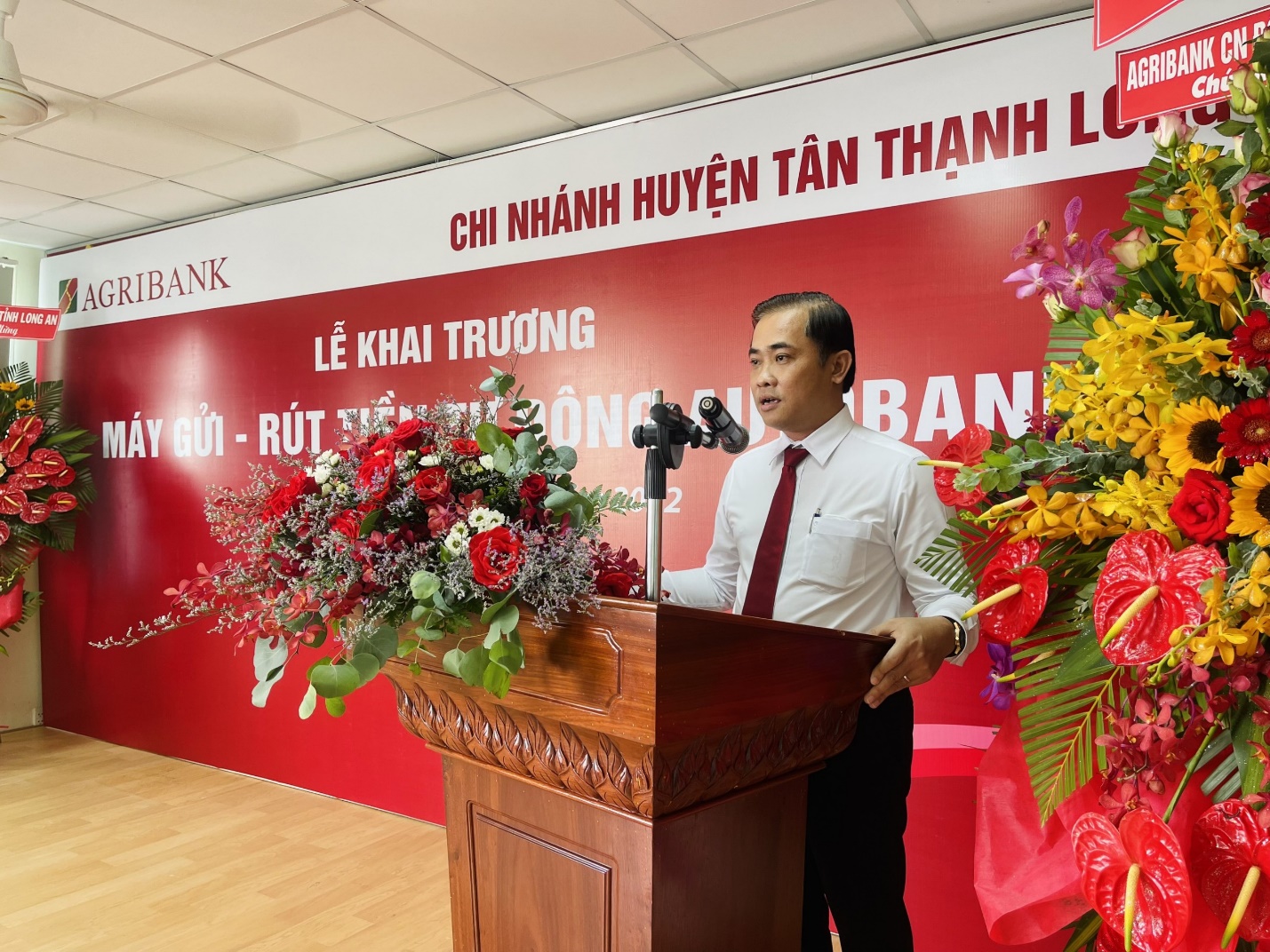Agribank Long An khai trương CDM thứ 6 tại huyện T&acirc;n Thạnh - Ảnh 2.