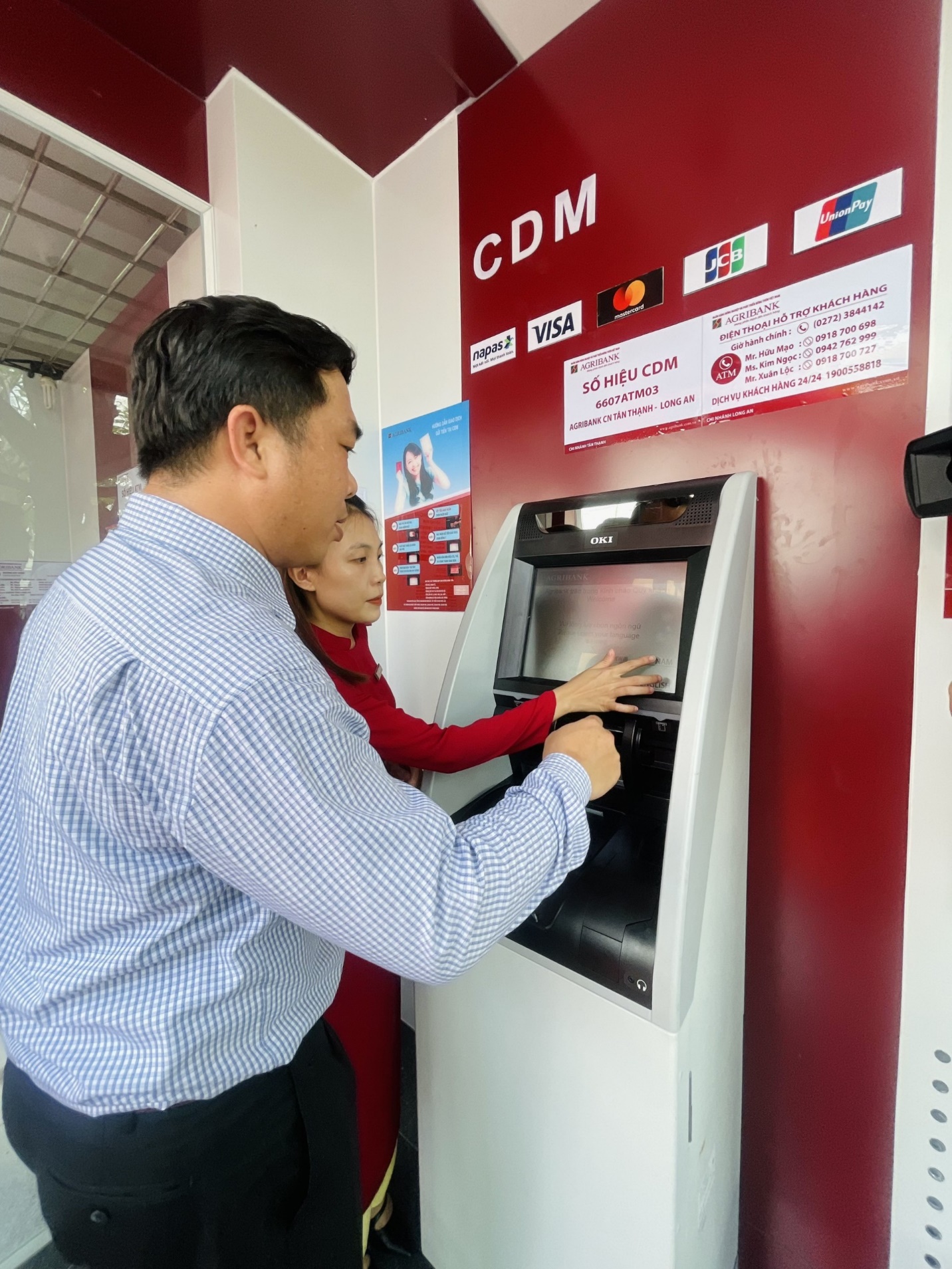 Agribank Long An khai trương CDM thứ 6 tại huyện T&acirc;n Thạnh - Ảnh 5.