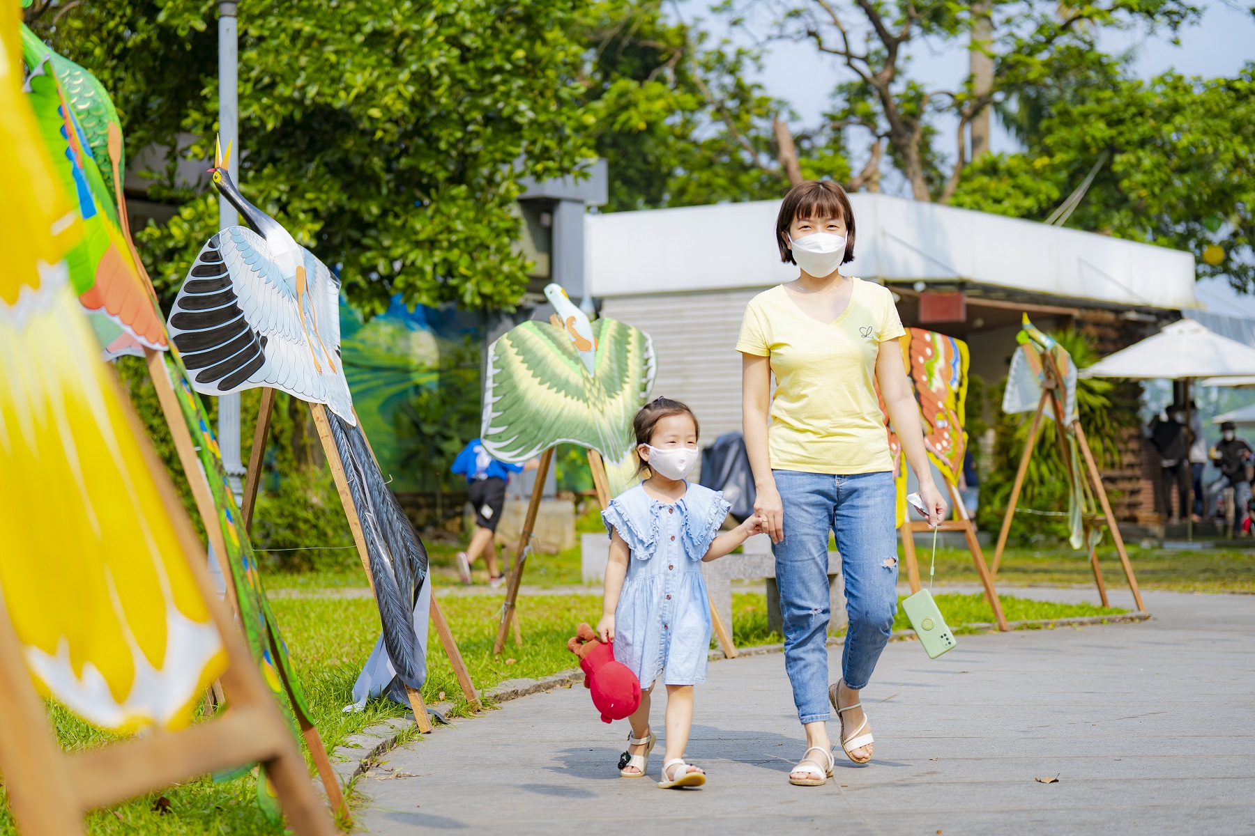 Chi&ecirc;m ngưỡng diều 3 miền tại Lễ hội diều Huế  - Ảnh 12.