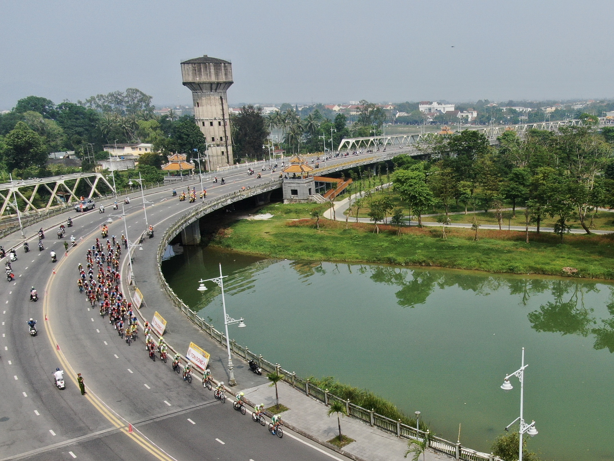 Chiến thắng đầu tay đầy kịch t&iacute;nh của L&ecirc; Nguyệt Minh - Ảnh 1.