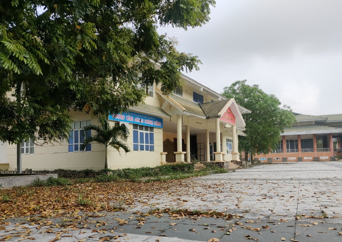 Trung t&acirc;m hội nghị 110 tỉ đồng hoang t&agrave;n giữa l&ograve;ng TP Thanh H&oacute;a - Ảnh 3.