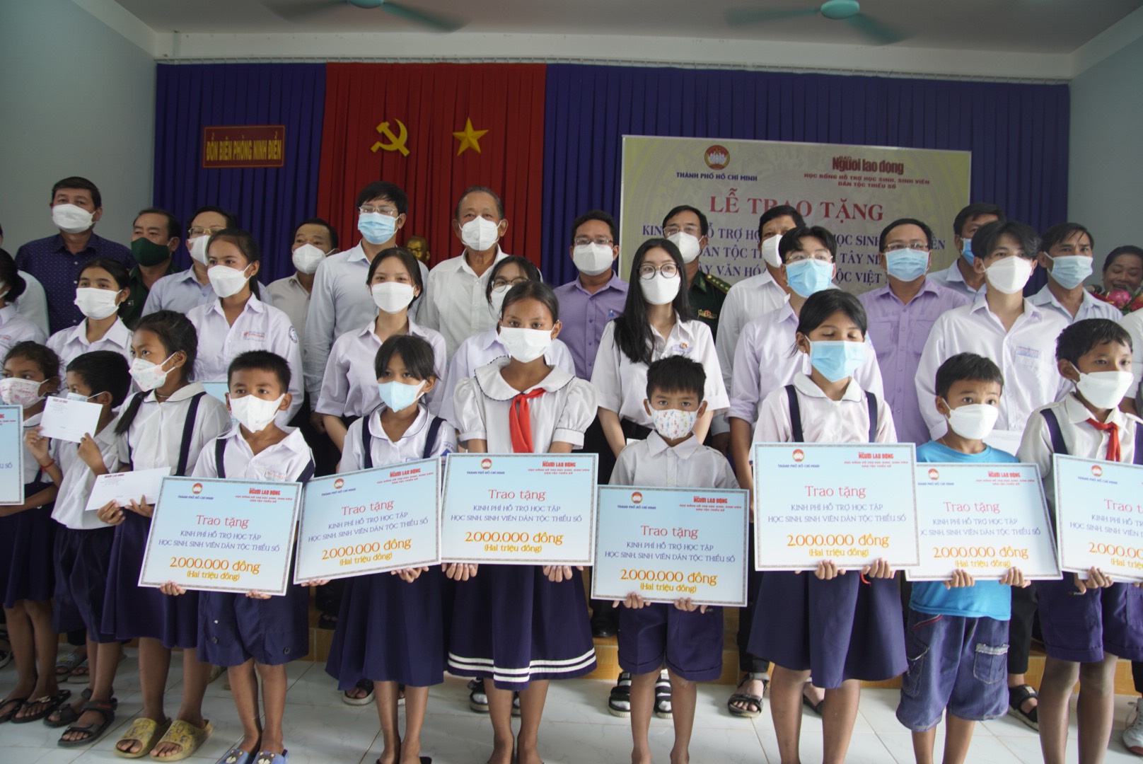 Học bổng đến với học sinh d&acirc;n tộc thiểu số v&ugrave;ng bi&ecirc;n giới T&acirc;y Ninh - Ảnh 4.