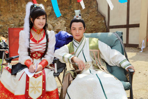 Những m&agrave;n &ldquo;cưa sừng l&agrave;m ngh&eacute;&rdquo; g&acirc;y sốc showbiz - Ảnh 6.