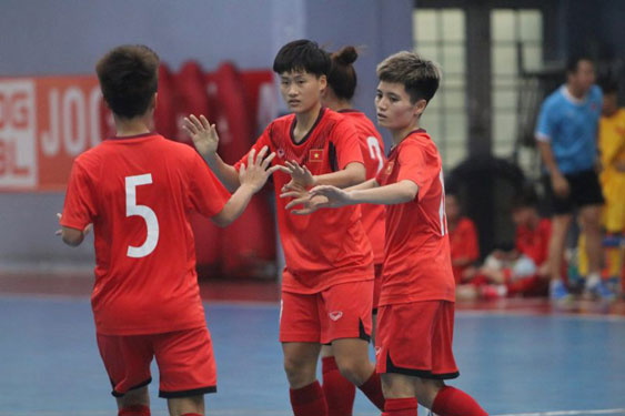 Tuyển futsal nữ Việt Nam quyết tâm lấy "vàng"