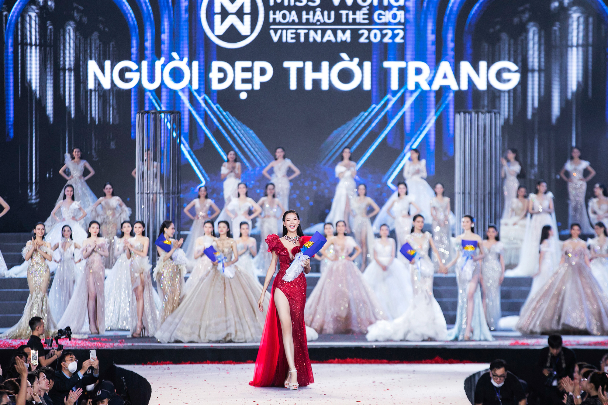 Hoa hậu Thế giới Việt Nam 2022: Người đẹp cao 1,85 m, đạt IELTS 8.0 vào thẳng chung kết