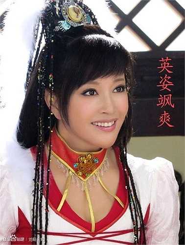 Những m&agrave;n &ldquo;cưa sừng l&agrave;m ngh&eacute;&rdquo; g&acirc;y sốc showbiz - Ảnh 5.