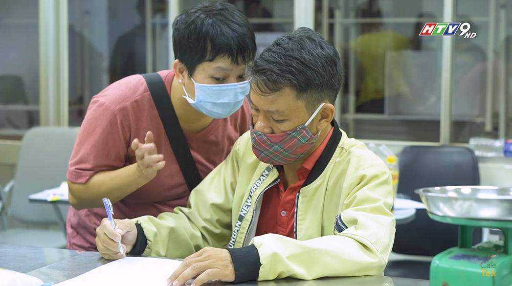 Những “ông chồng quốc dân” đi học nấu ăn để hỗ trợ vợ khởi nghiệp - Ảnh 1.