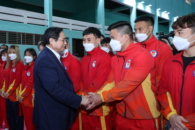 Thủ tướng kiểm tra c&ocirc;ng t&aacute;c chuẩn bị SEA Games 31, động vi&ecirc;n đo&agrave;n thể thao Việt Nam - Ảnh 5.