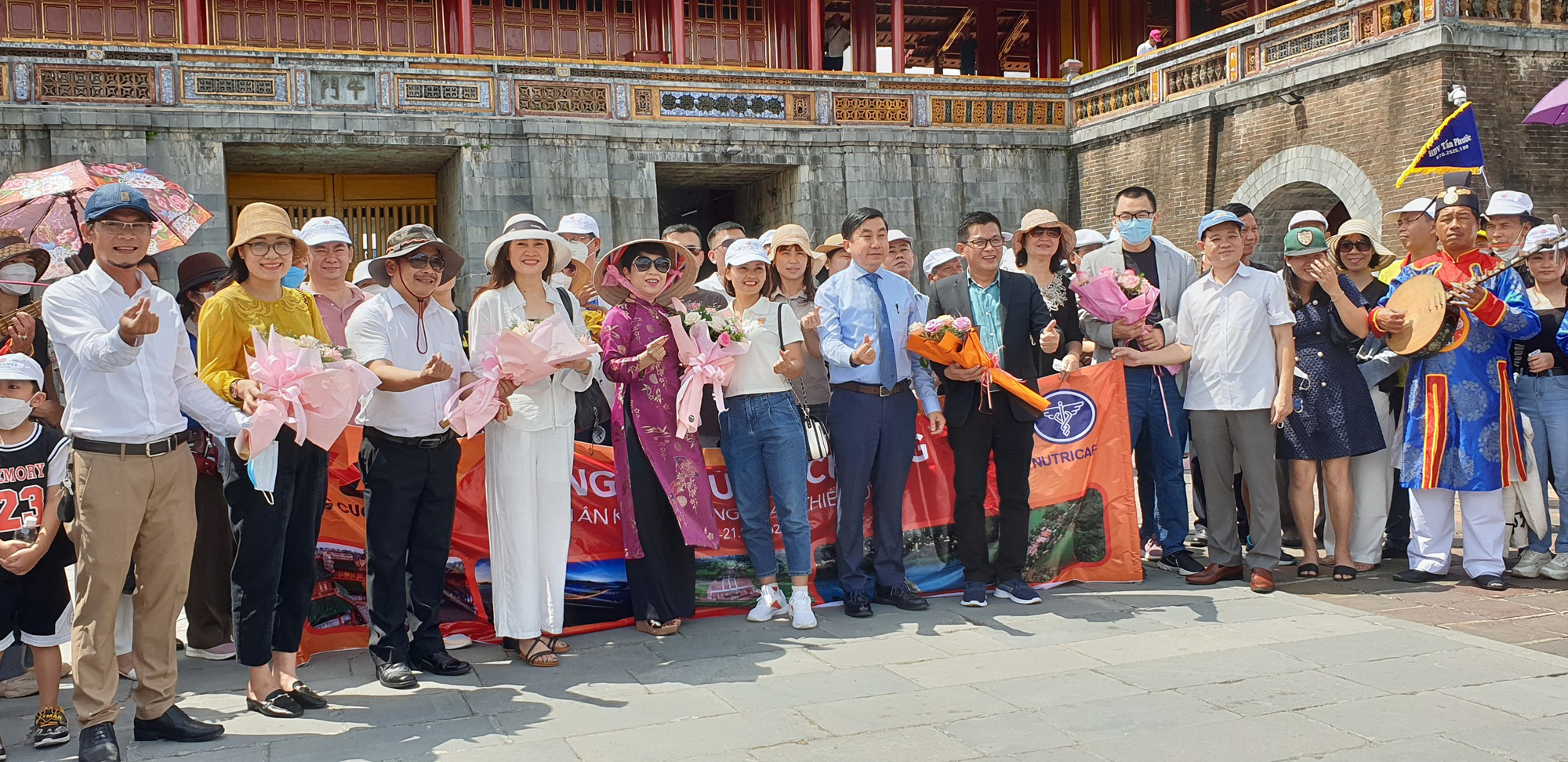 Vietravel đưa đoàn khách du lịch MICE hơn 1.100 người đến Huế