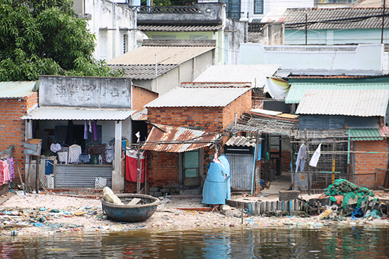 Di dời, chỉnh trang khu "nhà chồ"