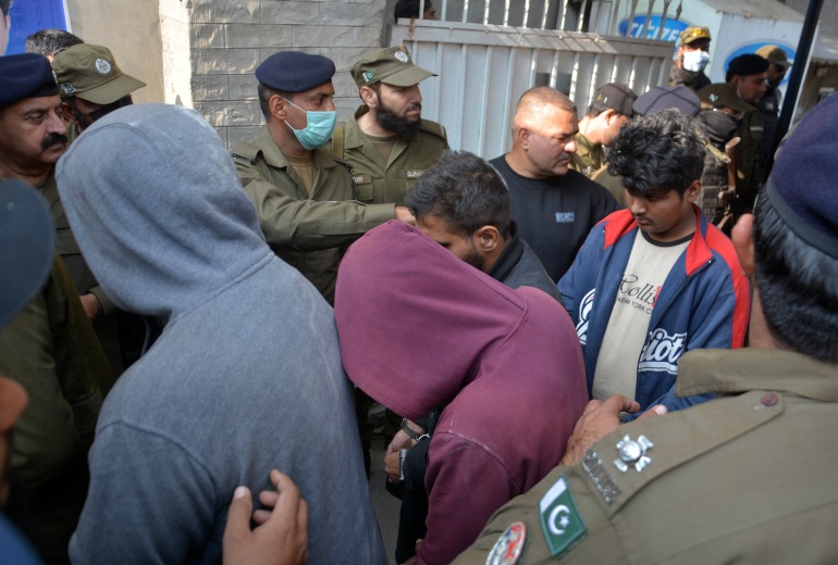 Tử hình 6 người trong vụ án kinh dị ở Pakistan