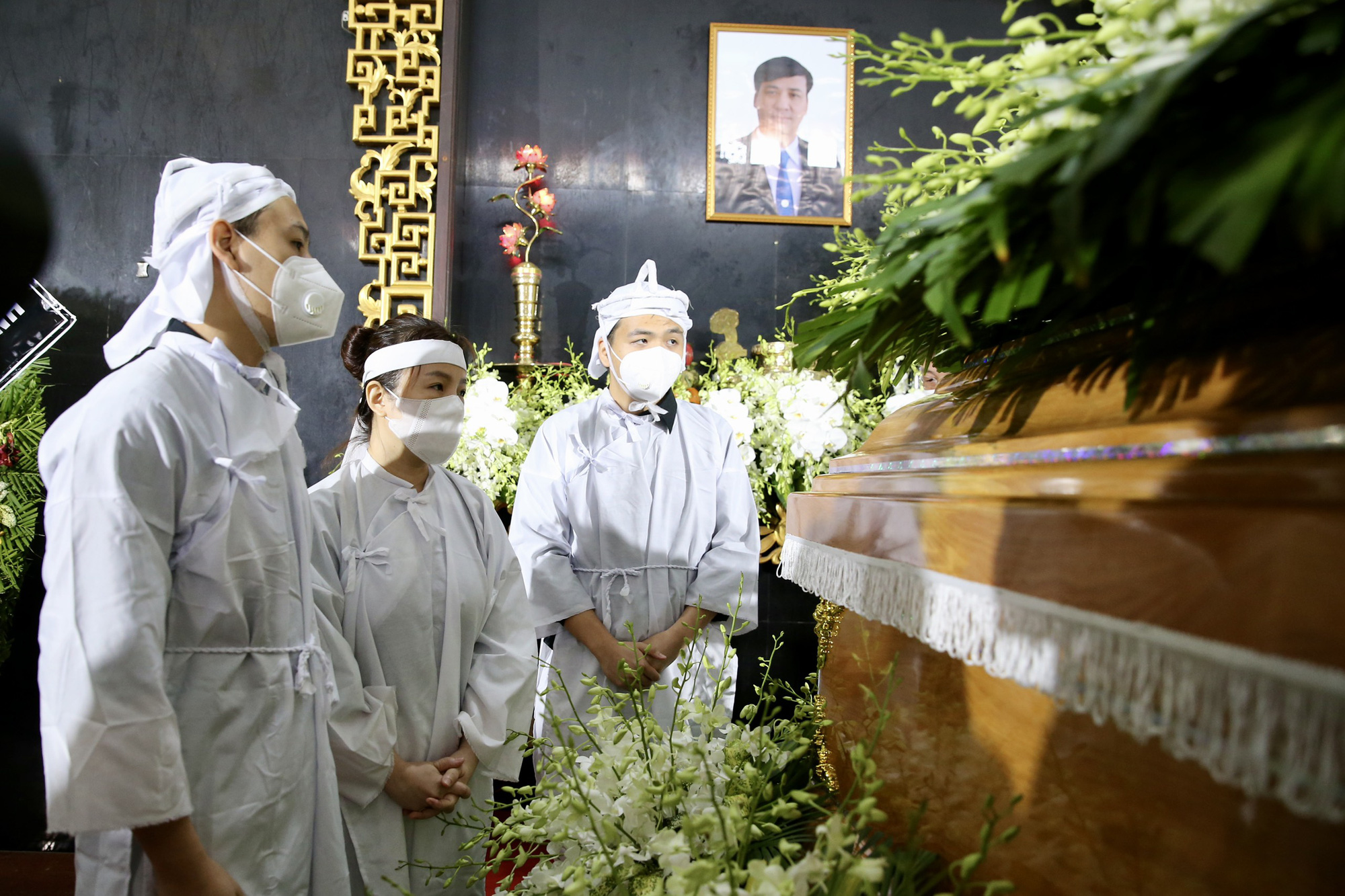 Vợ ông Lê Hòa Bình: "Vẫn không thể tin anh đã ra đi mãi mãi"