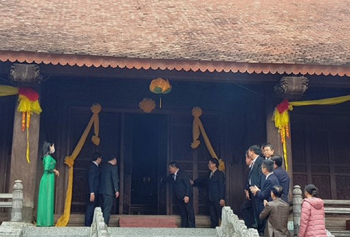 Ch&iacute;nh điện Lam Kinh - c&ocirc;ng tr&igrave;nh gỗ lim lớn nhất Việt Nam mở cửa đ&oacute;n kh&aacute;ch tham quan - Ảnh 2.
