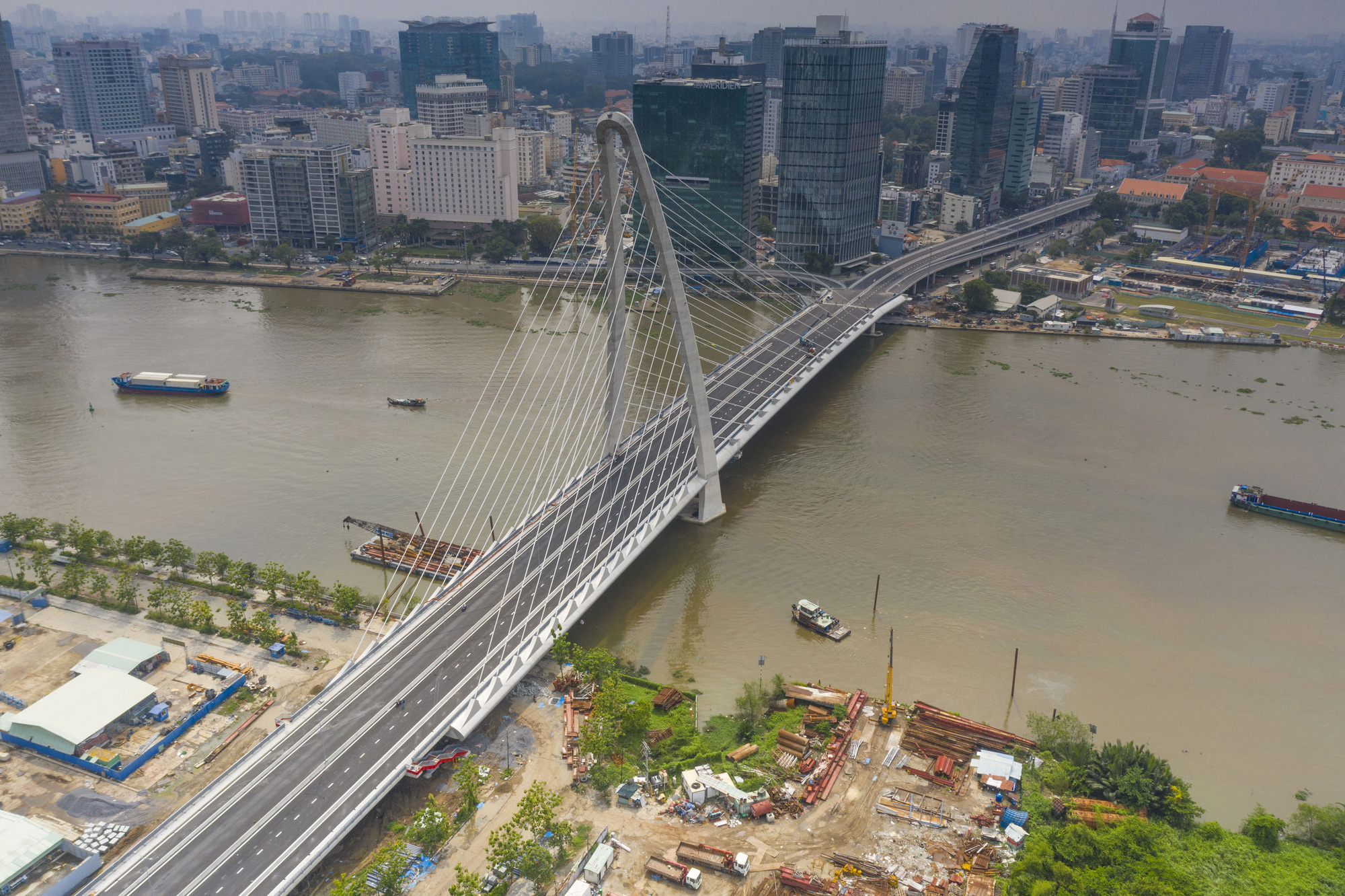 Những đại công trình ở TP HCM hoàn thành trước lễ 30-4 - Ảnh 2.