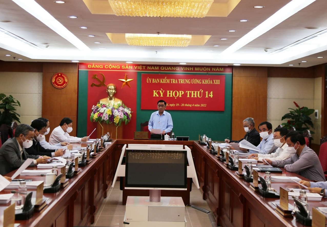 Ủy ban Kiểm tra Trung ương kỷ luật cựu Thứ trưởng Bộ Xây dựng, Chủ tịch Bình Thuận