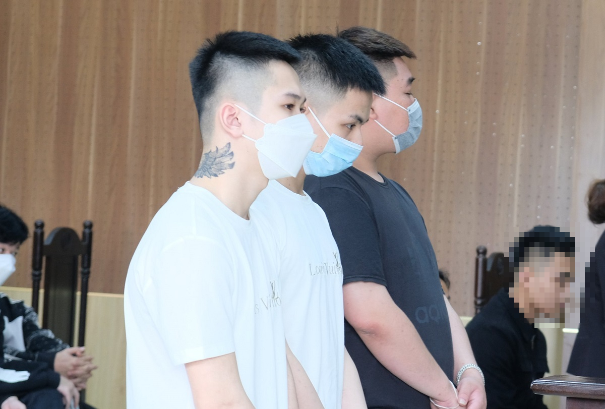 3 nam sinh đ&aacute;nh bạn c&ugrave;ng trường vỡ sọ n&atilde;o - Ảnh 1.