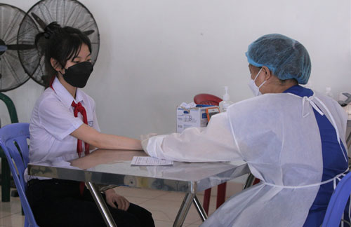 TP HCM kiến nghị tạm ngưng khai báo y tế tại các cửa khẩu - Ảnh 1.