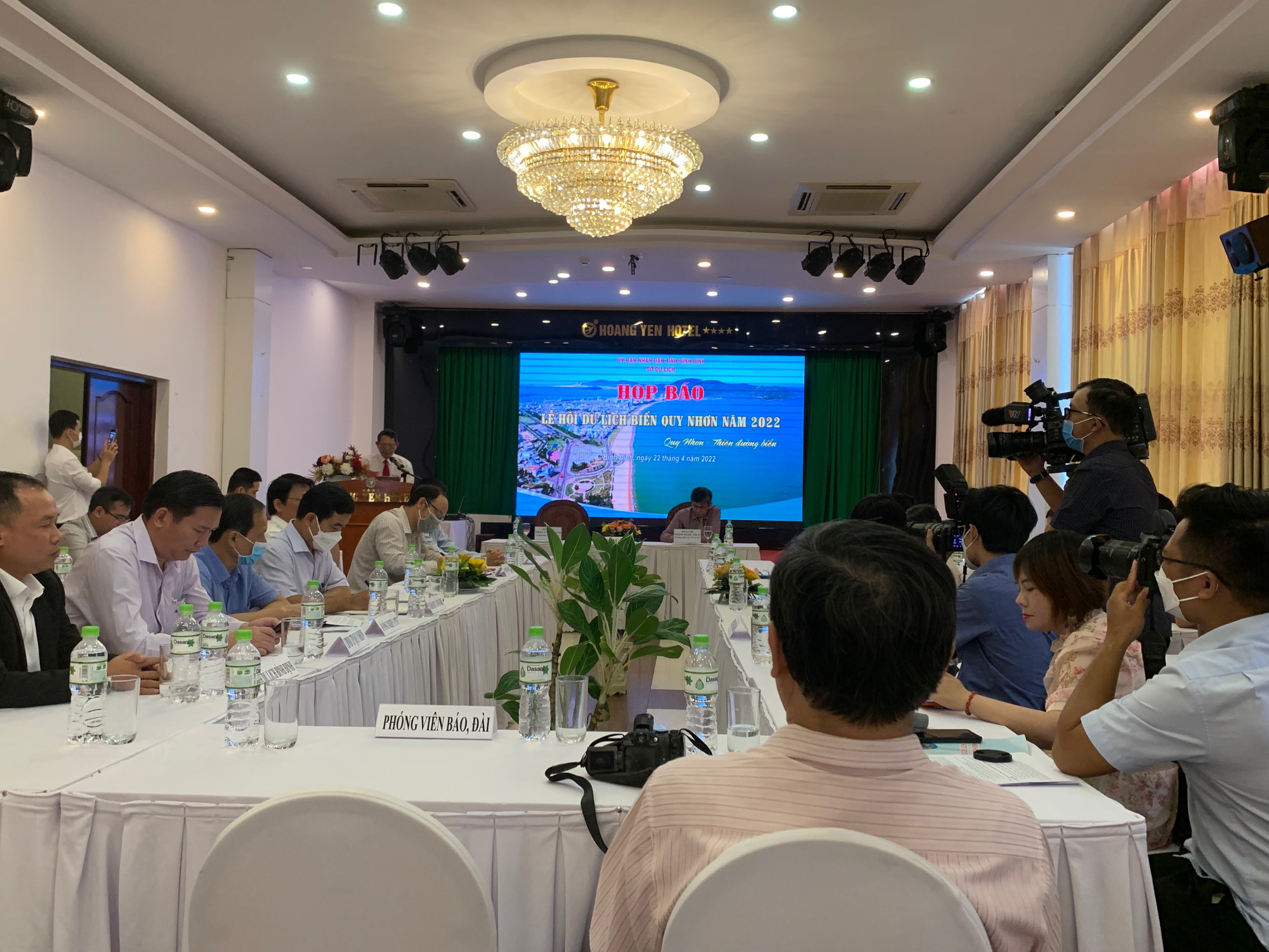 B&igrave;nh Định &ldquo;ch&aacute;y&rdquo; ph&ograve;ng kh&aacute;ch sạn dịp lễ 30-4 v&agrave; 1-5 - Ảnh 1.